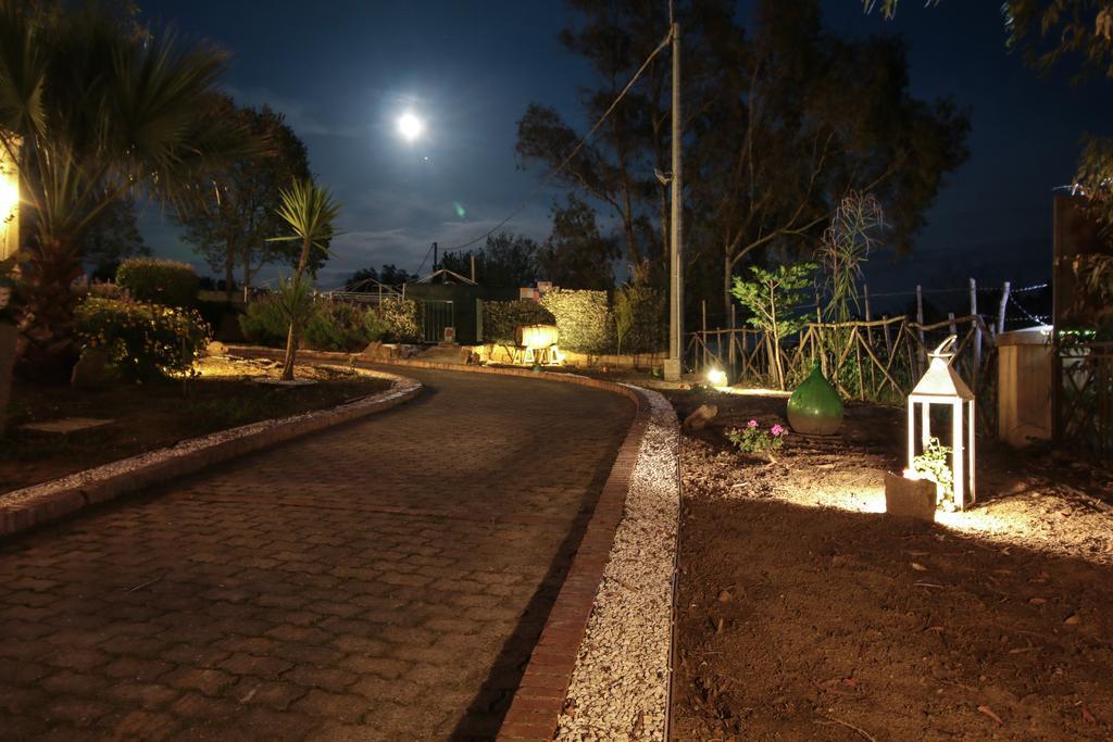 Agriturist Soleluna Caltagirone Buitenkant foto