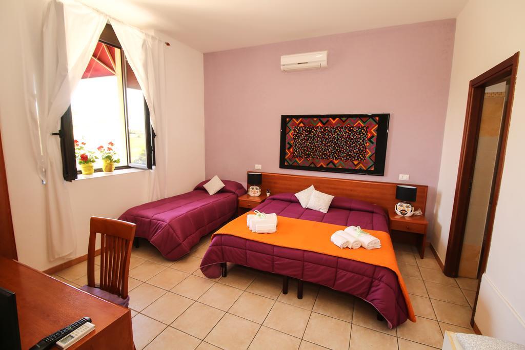 Agriturist Soleluna Caltagirone Buitenkant foto