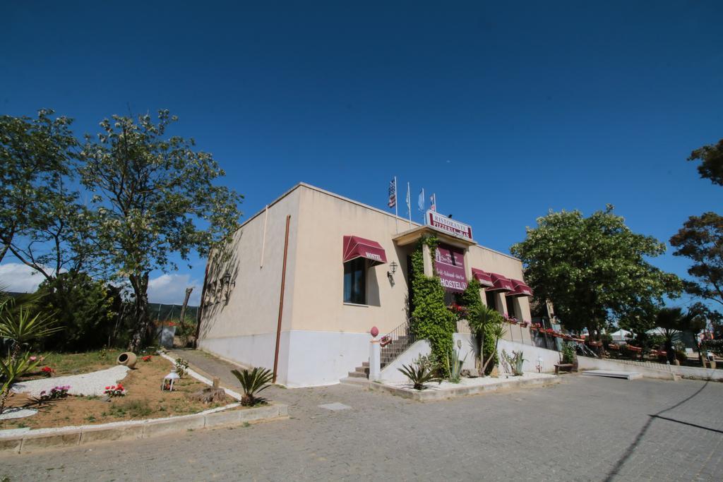 Agriturist Soleluna Caltagirone Buitenkant foto